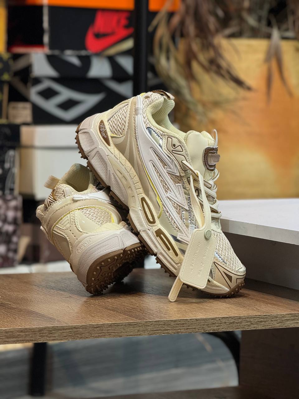 Off-White x Nike Zoom Vomero 5 “Light Bone