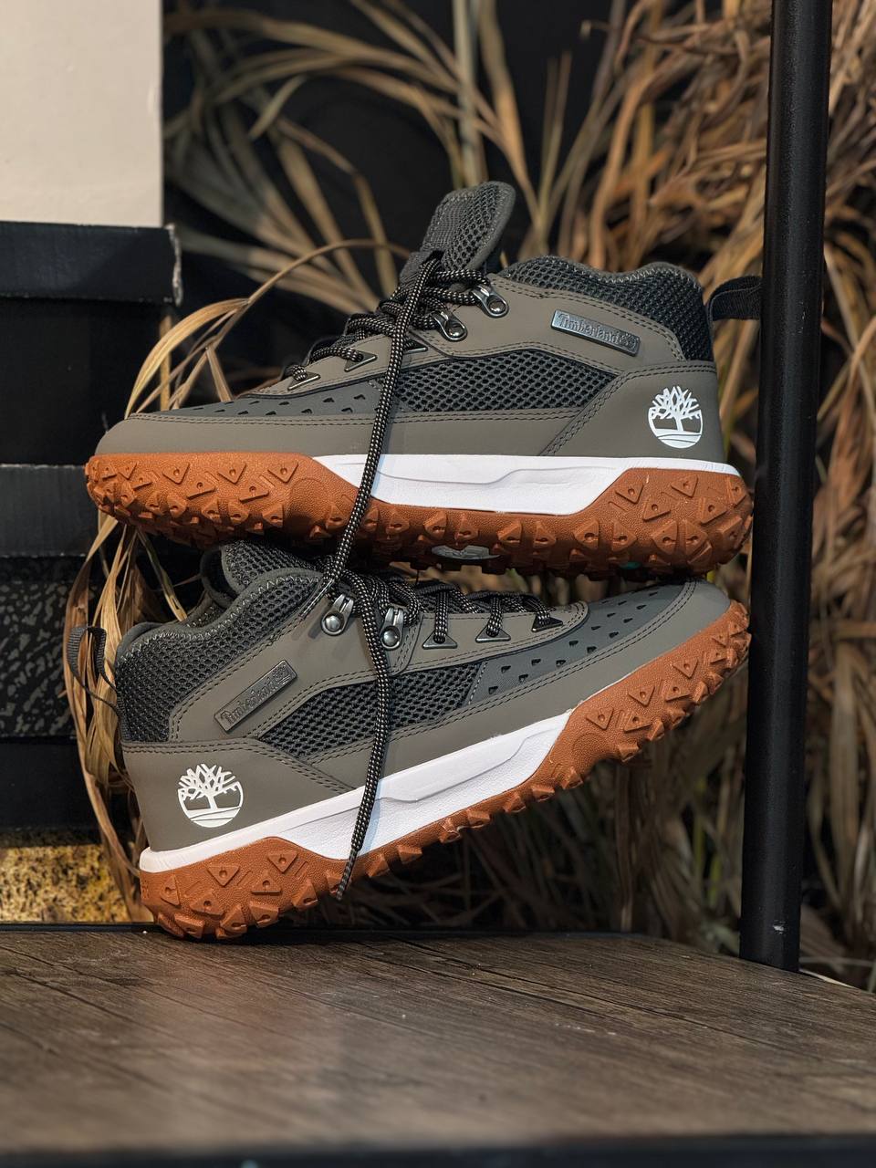 Timberland Field Trekker Mid