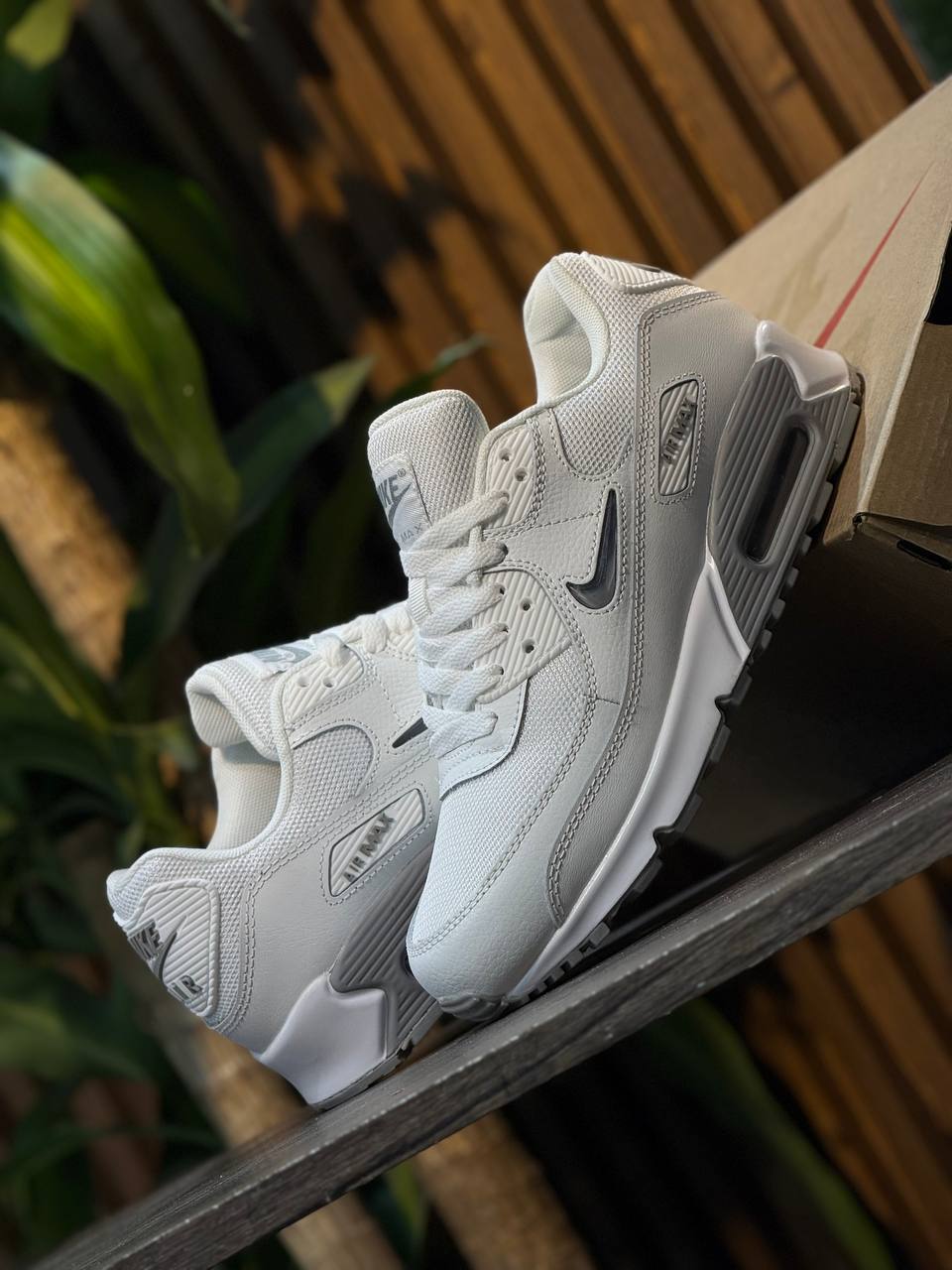 Nike Air Max 90 (Triple White / Swoosh Gel)