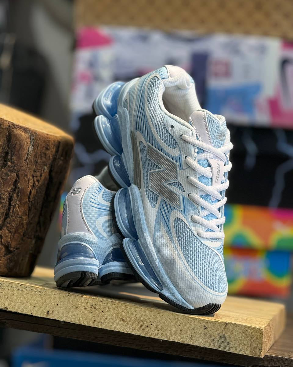 New Balance 2000 (Blue / Silver)