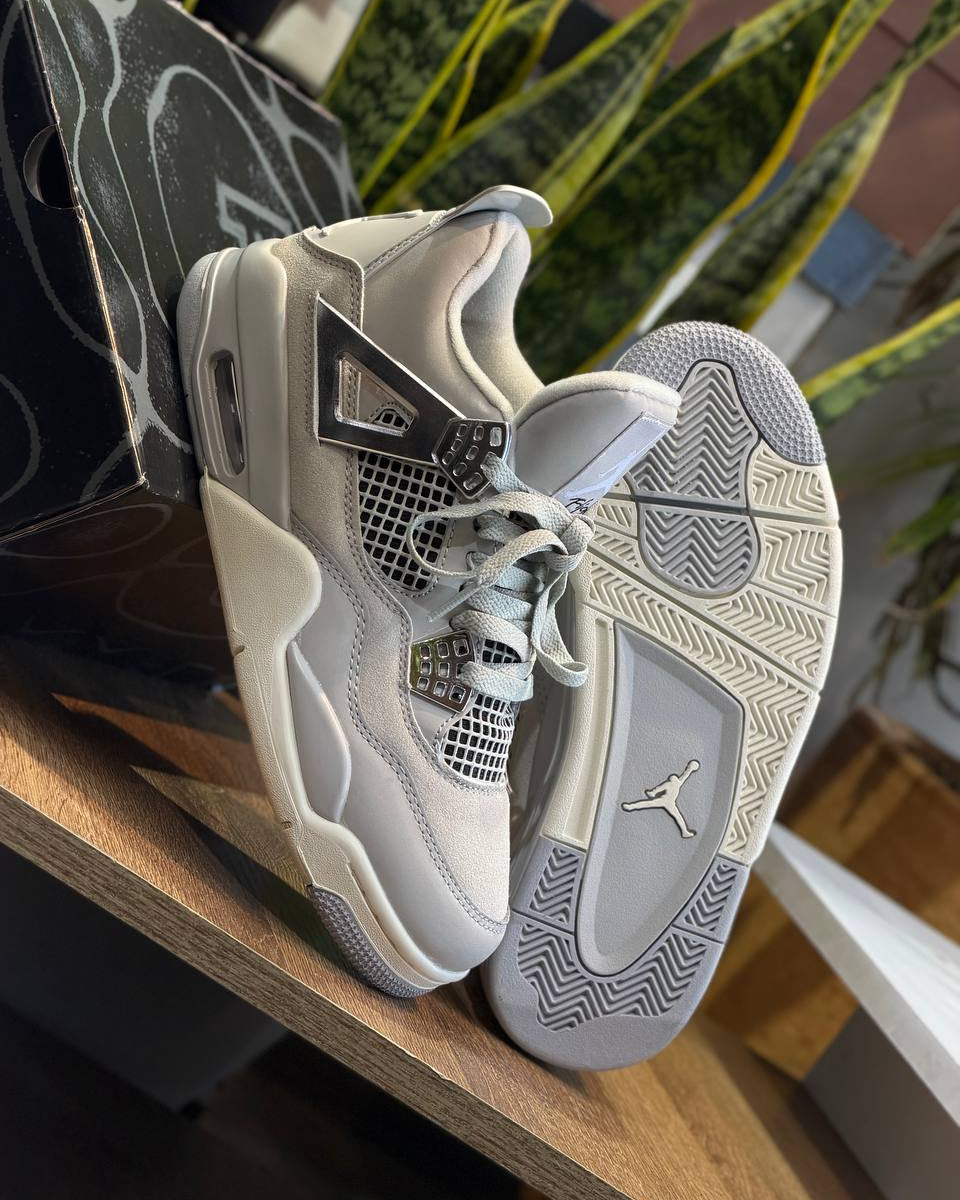 Air Jordan 4 Retro “Frozen Moments”