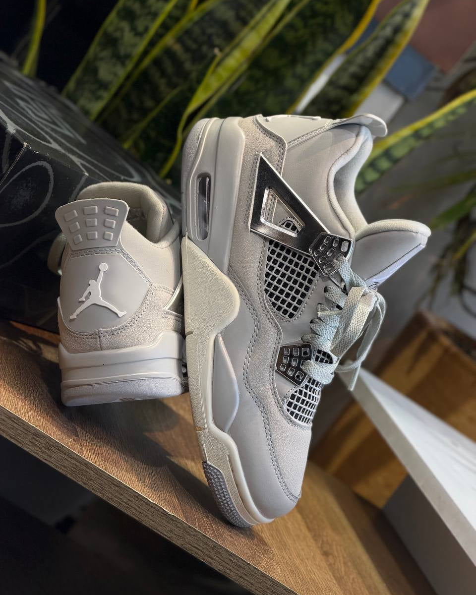 Air Jordan 4 Retro “Frozen Moments”