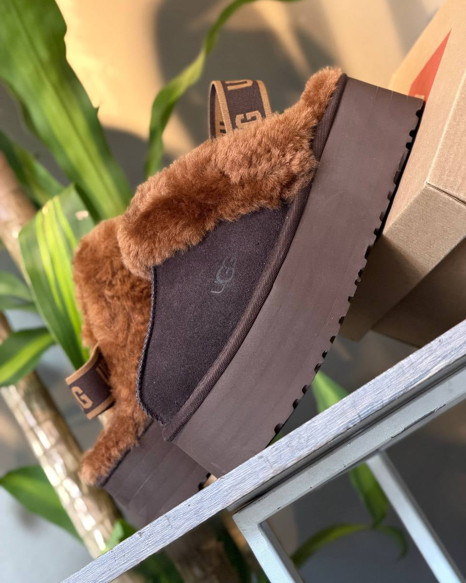 UGG Funkette “Burnt Cedar”