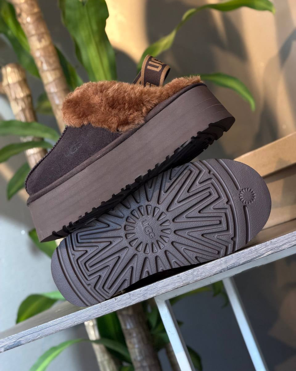 UGG Funkette “Burnt Cedar”