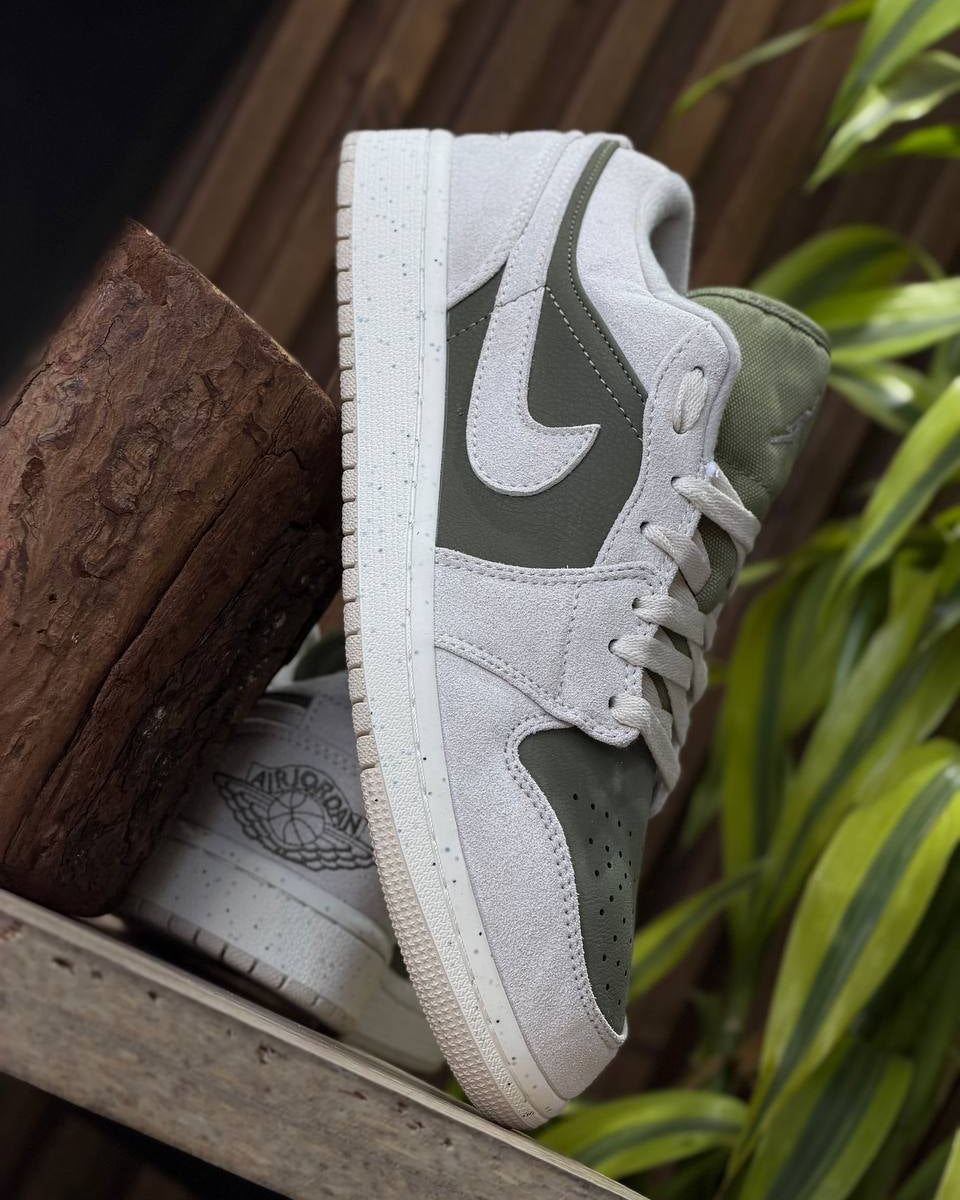 Air Jordan 1 Low SE “Medium Olive/Sail”