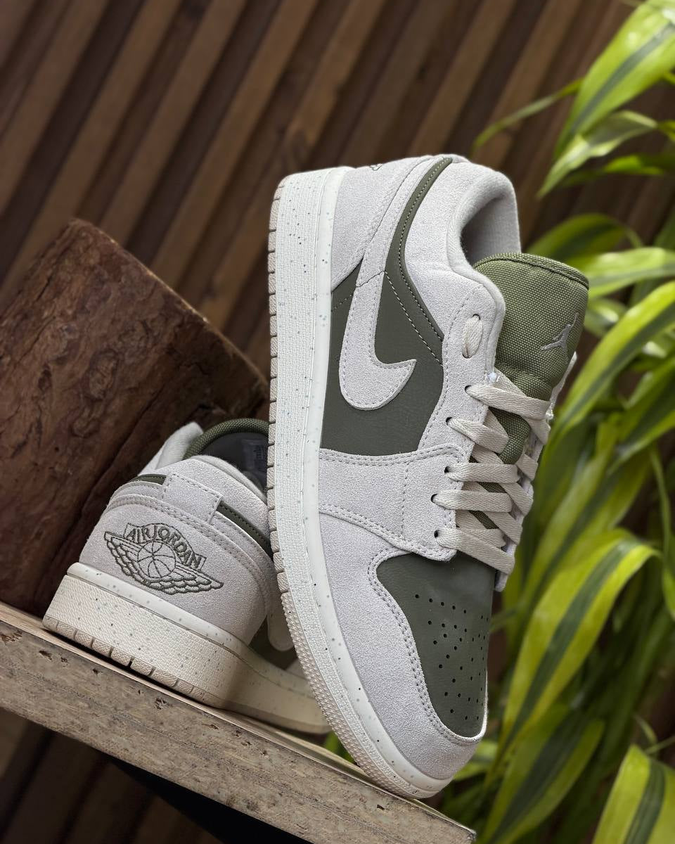 Air Jordan 1 Low SE “Medium Olive/Sail”