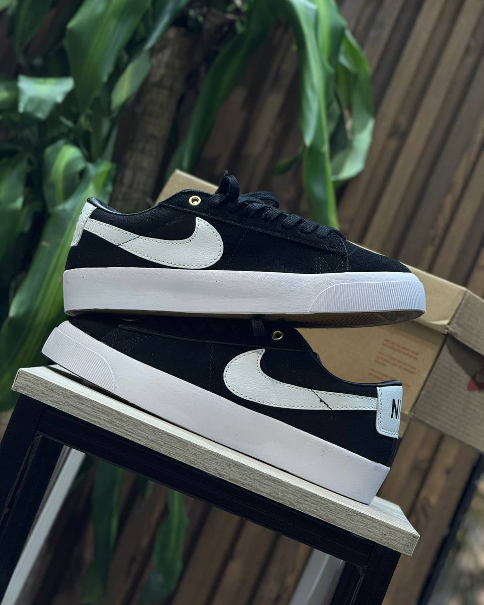 Nike Blazer Low Black / White