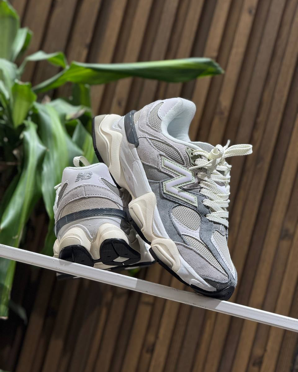 New Balance 9060 Gris / Cream / Beige