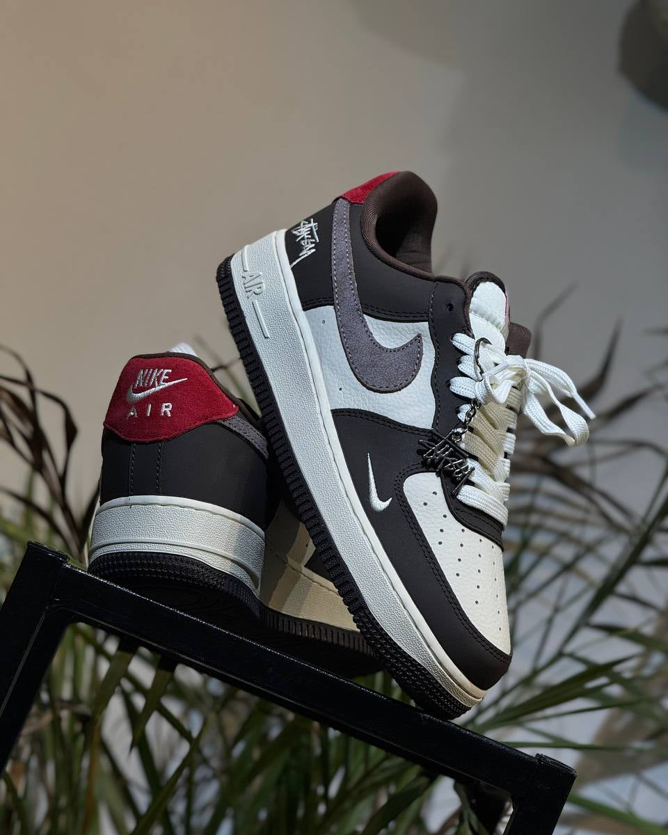 Nike Air Force 1 Low x Stüssy Black / White / Red
