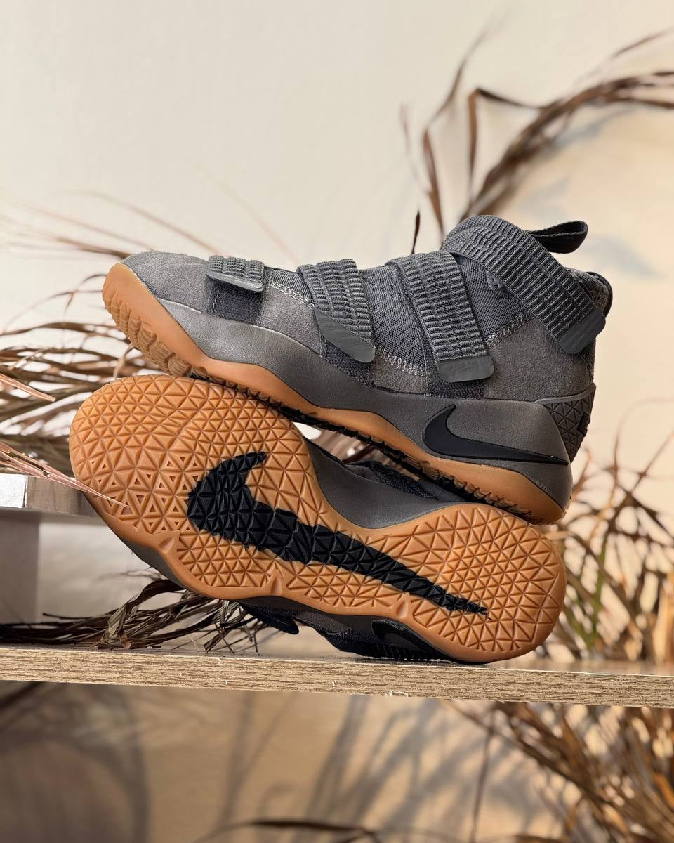 NIKE LeBron Soldier 13 “Grey Gum”
