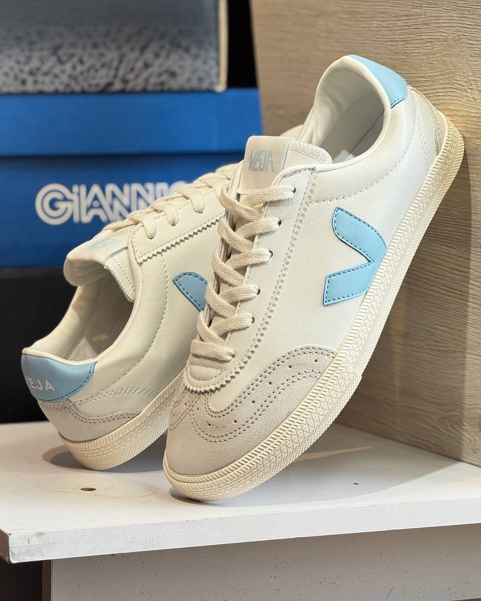 VEJA Casual Soft Cream / Baby Blue