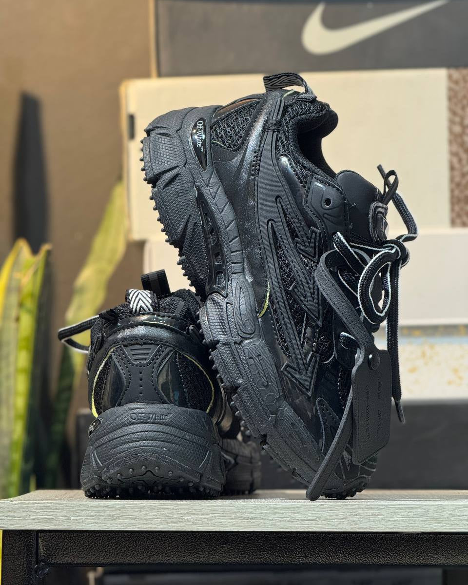 Off-White x Odsy-1000 Triple Black