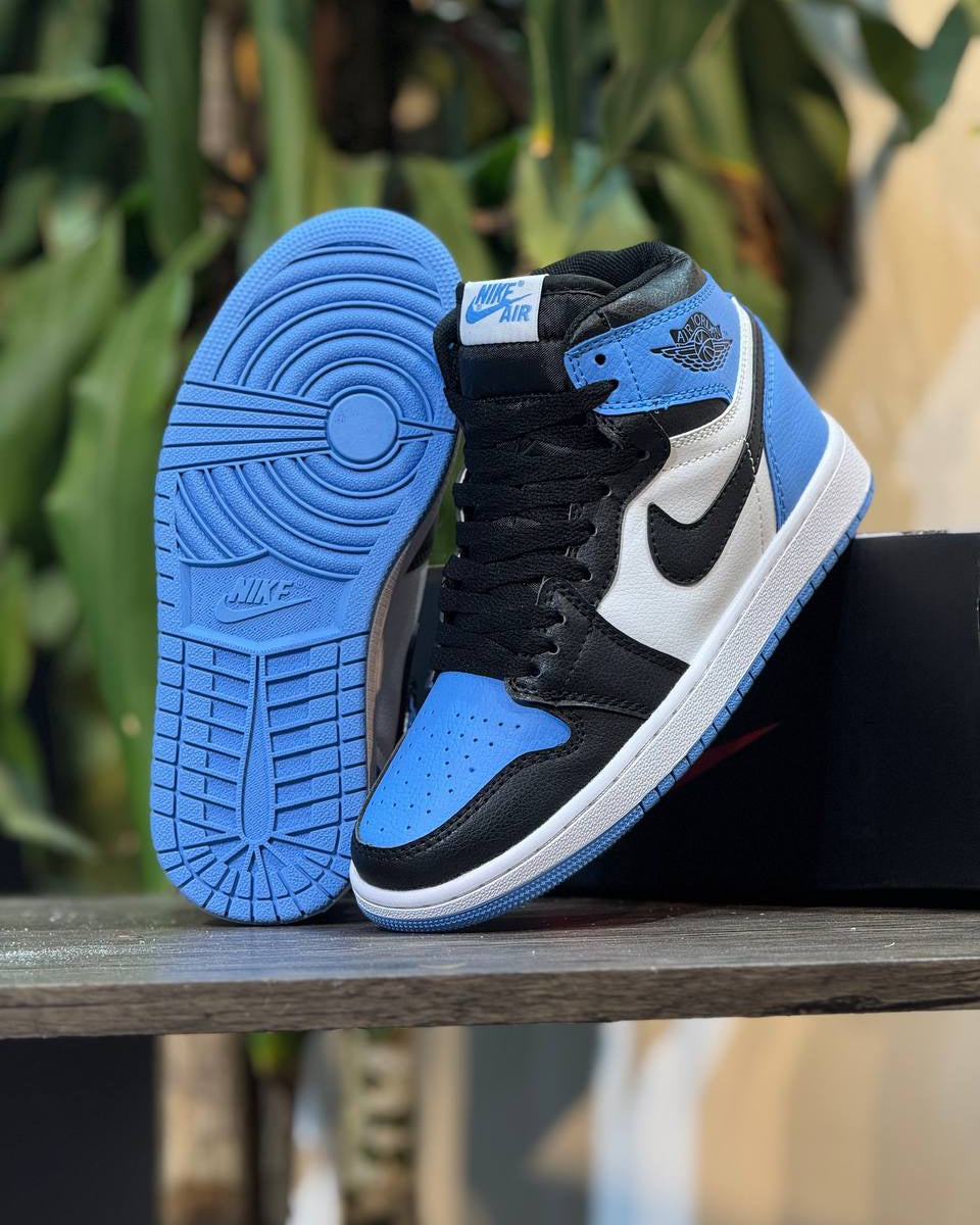 Air Jordan 1 Mid – University Blue / Black / White