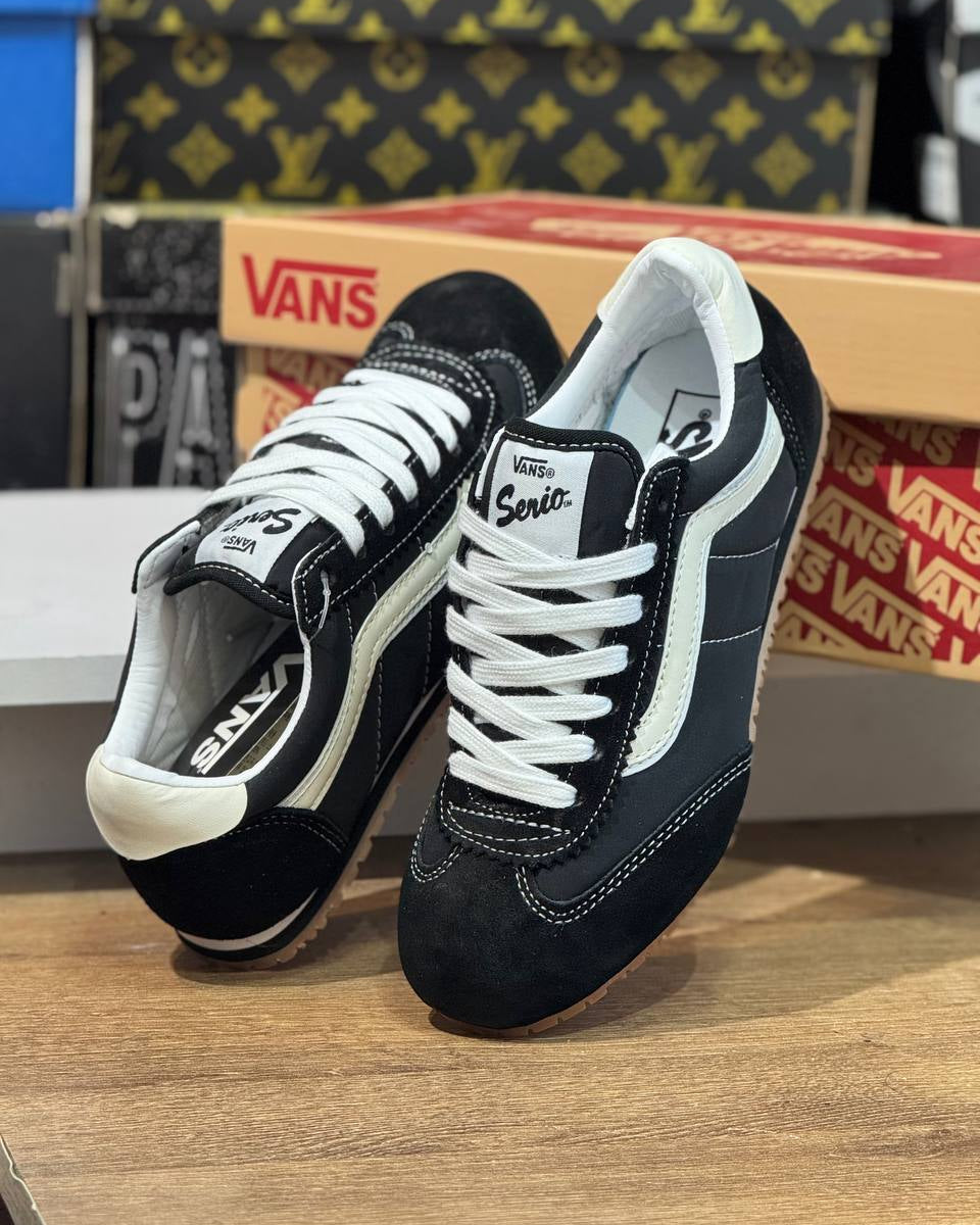 Vans Sério Retro Black/White