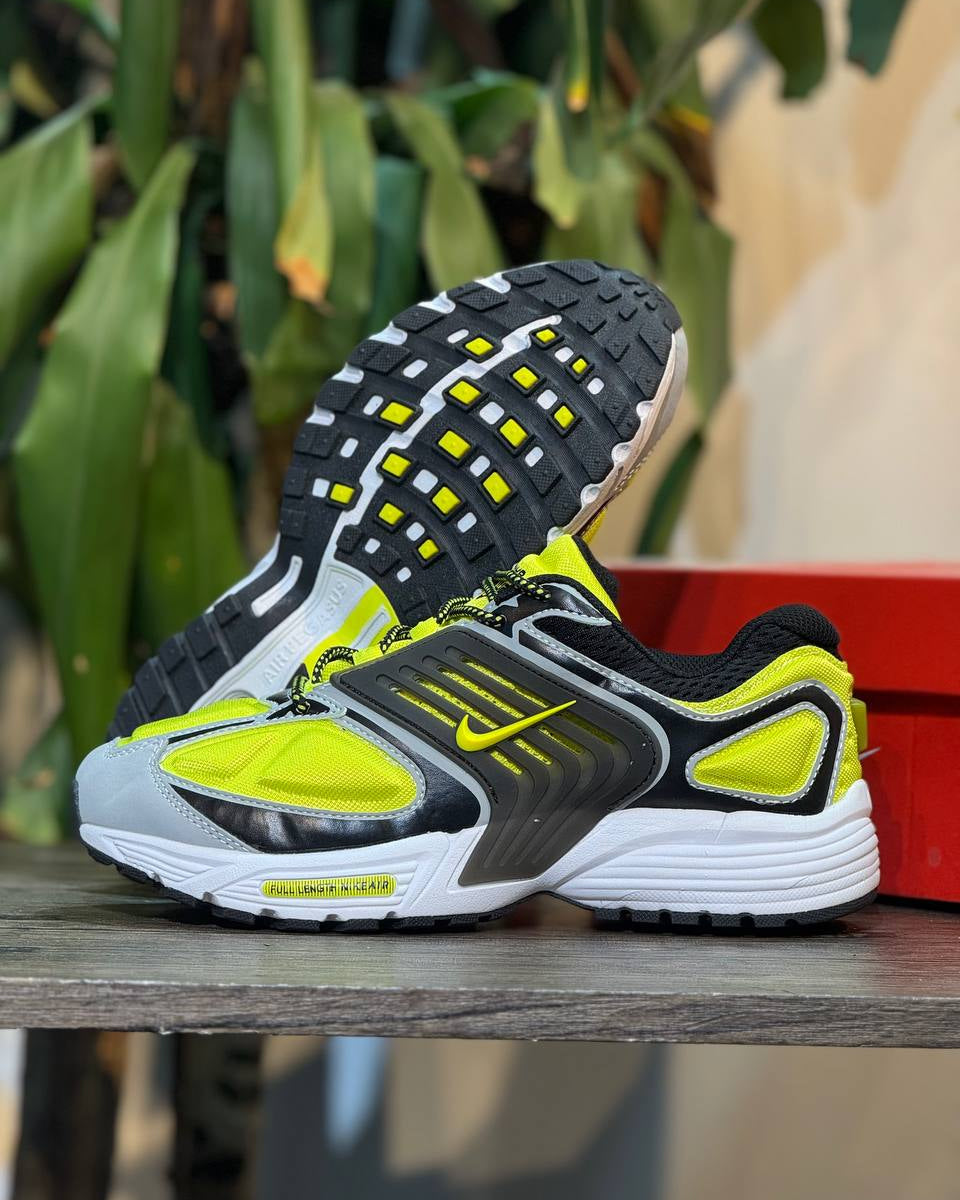Nike Air Zoom Vomero 5 – Volt/Black/Silver