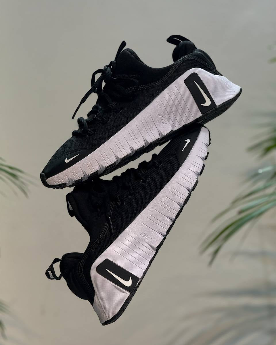 Nike Flex Experience Run 11 – Black/White