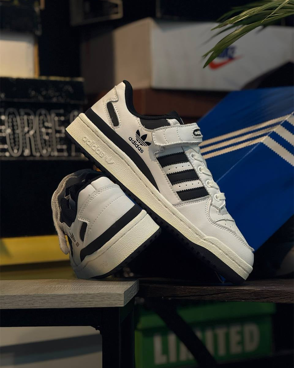 Adidas Forum Low – Blanco y Negro