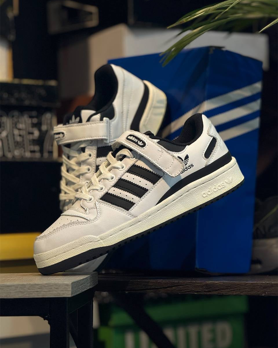 Adidas Forum Low – Blanco y Negro