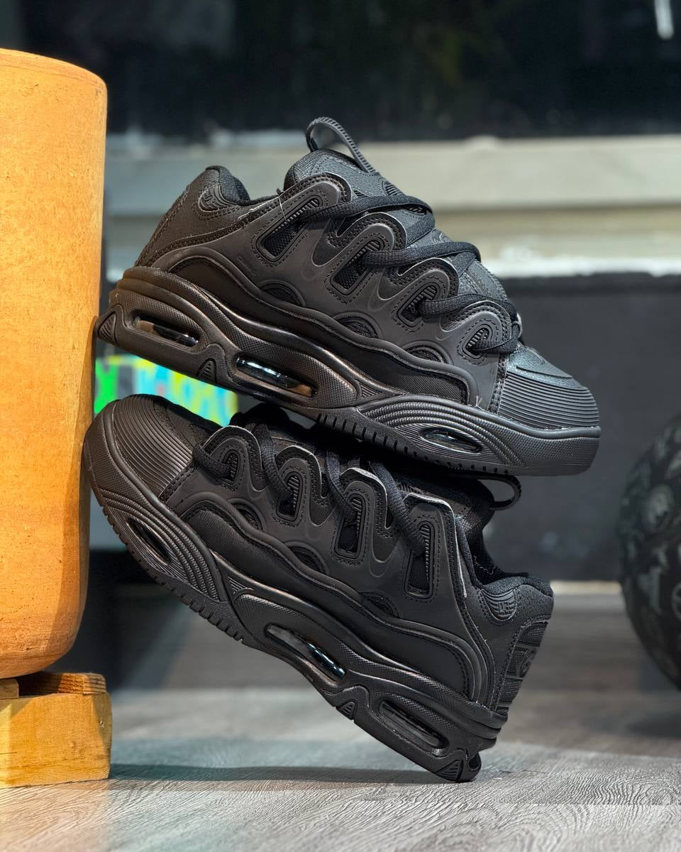 Osiris D3 Triple Black