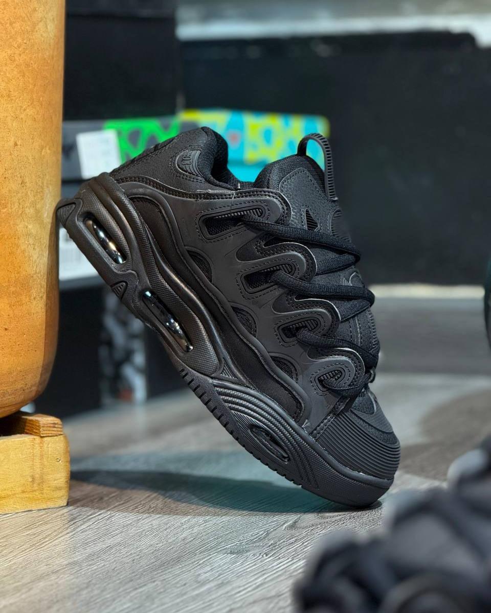 Osiris D3 Triple Black