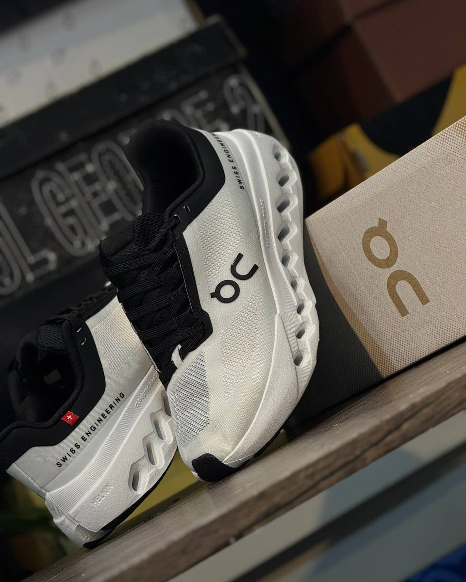 ON Running Cloudtilt