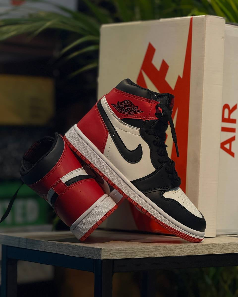 Air Jordan 1 High “Black Toe” (Bred Toe Style)