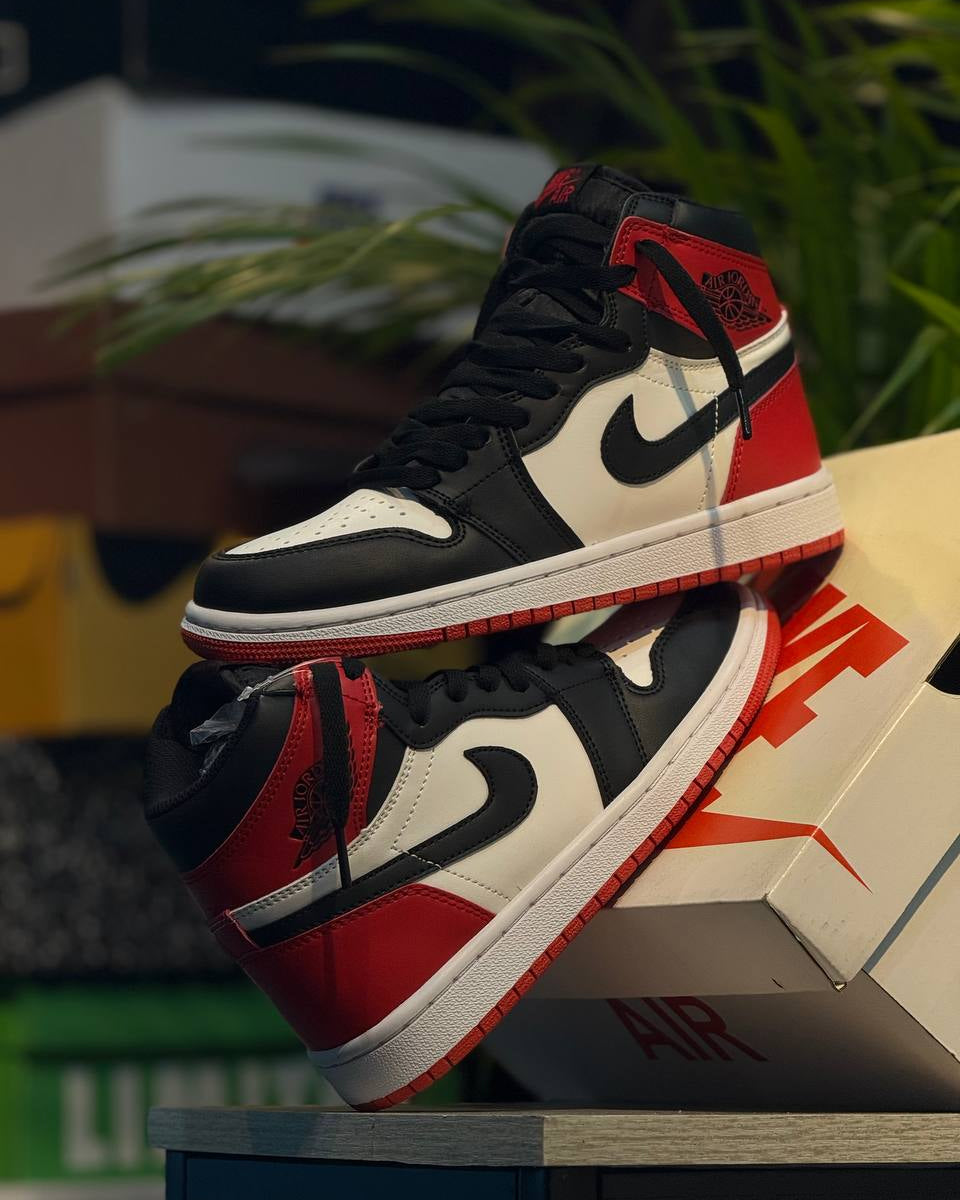 Air Jordan 1 High “Black Toe” (Bred Toe Style)