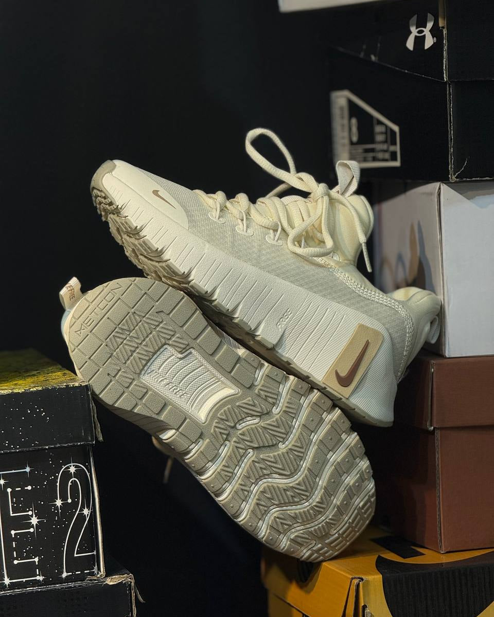 Nike Free Metcon Ivory