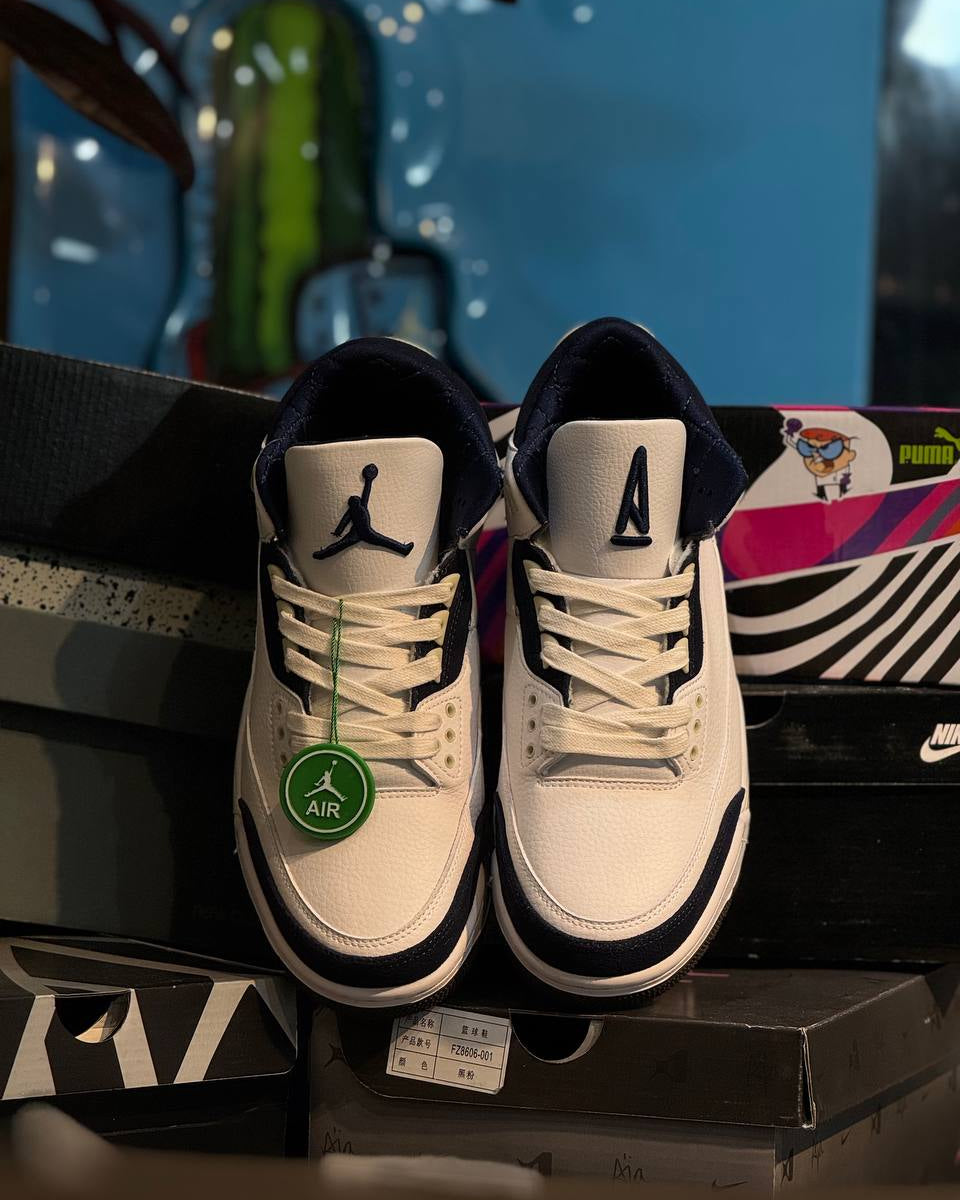 Air Jordan 3 Retro “Midnight Navy”,
