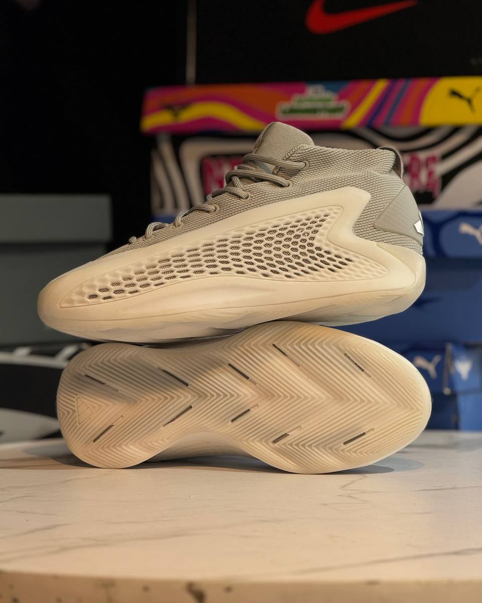 Adidas Harden Vol. 7 (Light Bone / Grey)