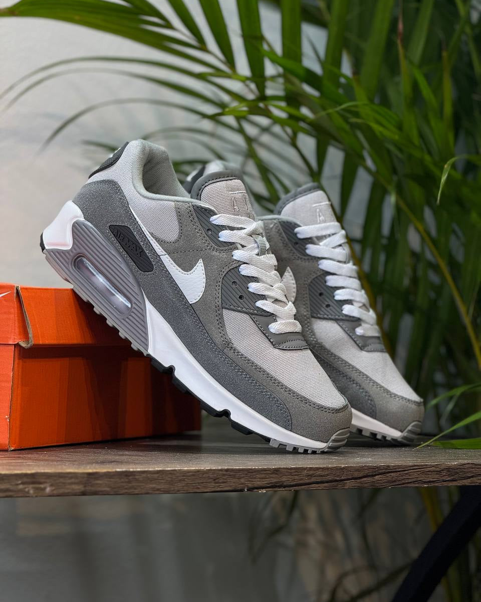 Nike Air Max 90 – Gris Triple (Grey/White/Anthracite)