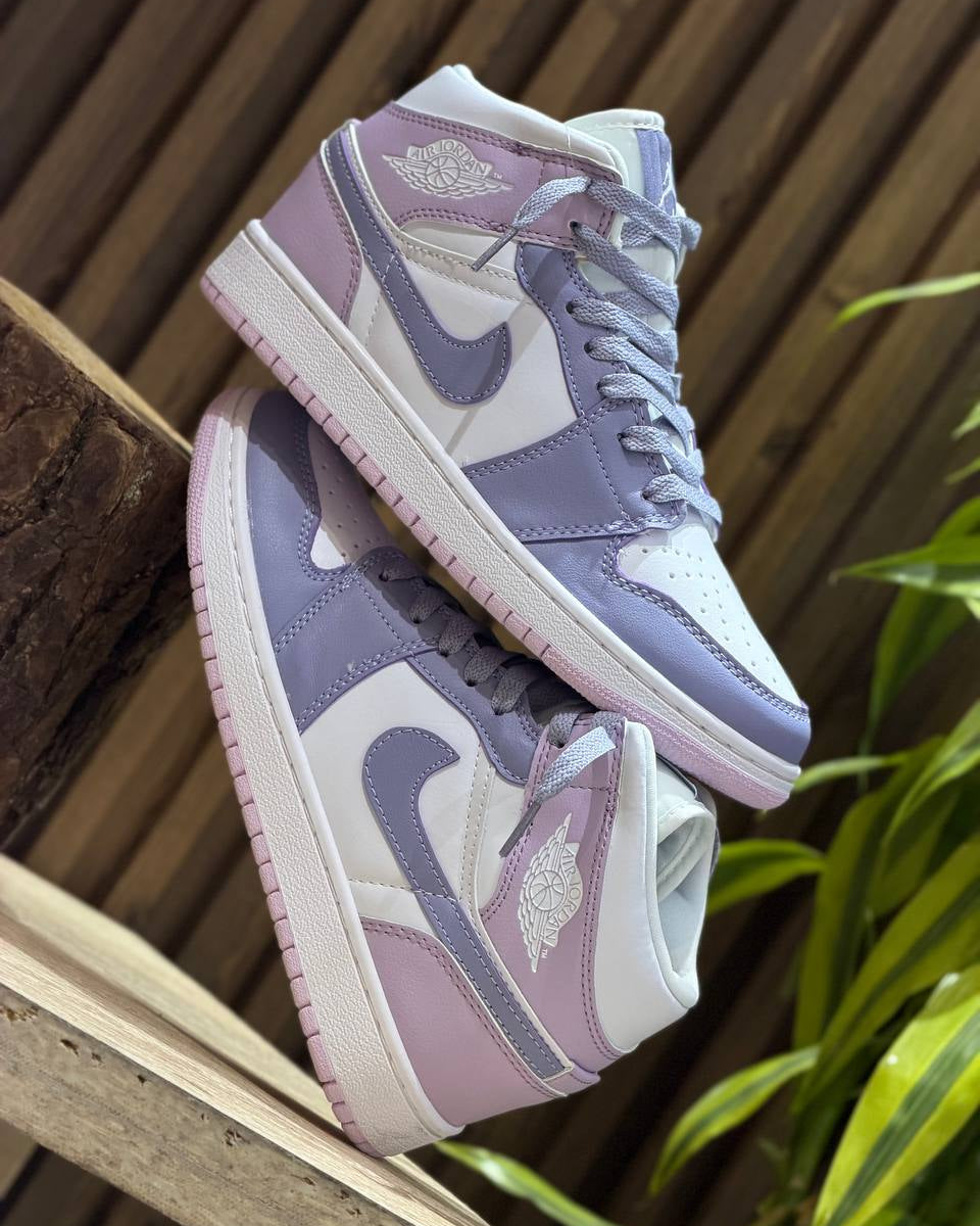 Air Jordan 1 Mid WMNS – Indigo Haze/Doll/White