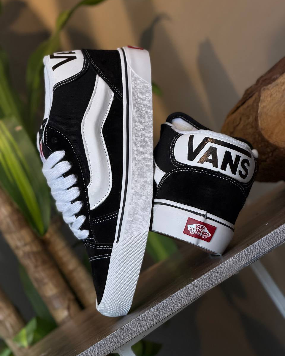 Vans Knu Mid Black/True White