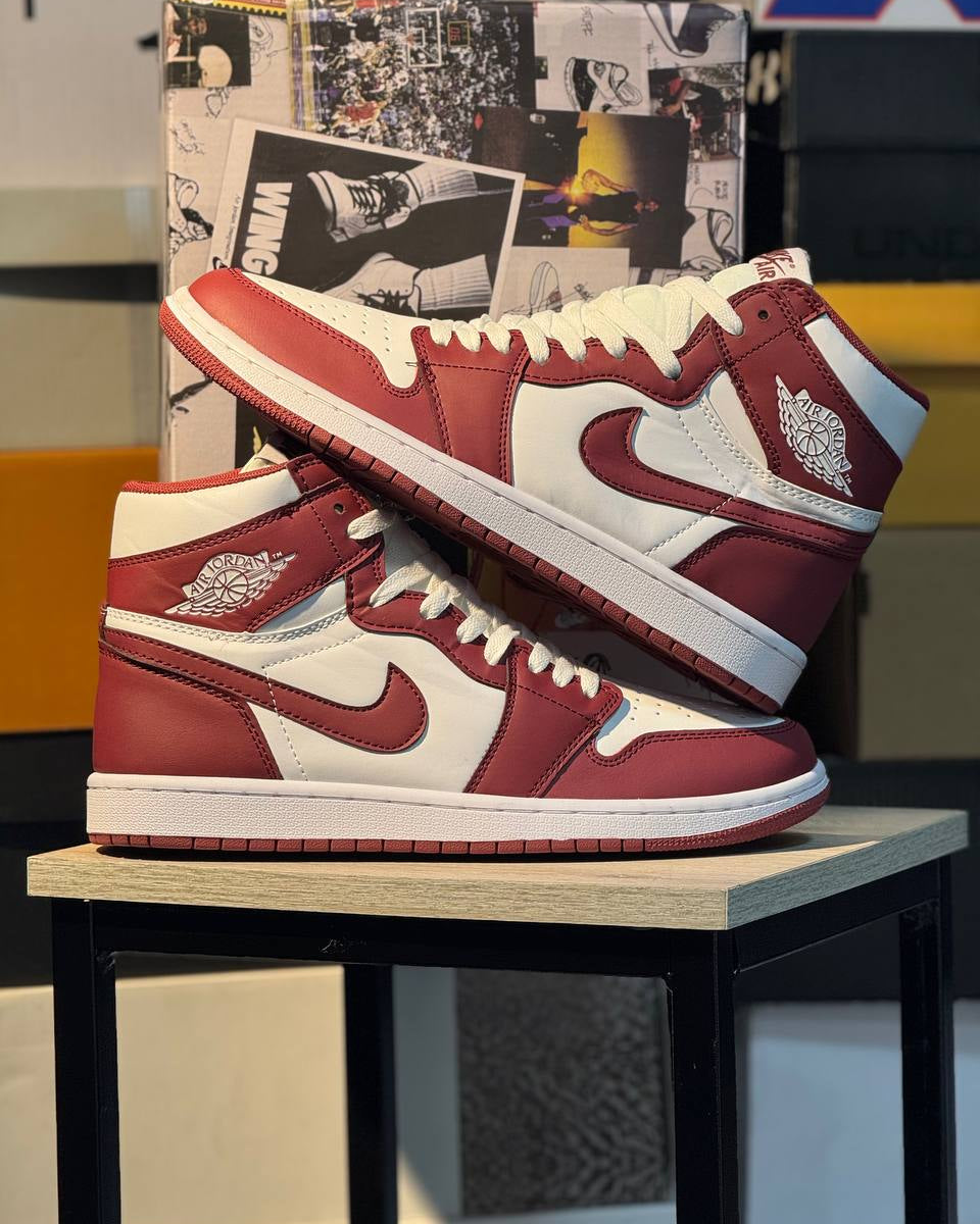Air Jordan 1 High OG “Team Red / White”