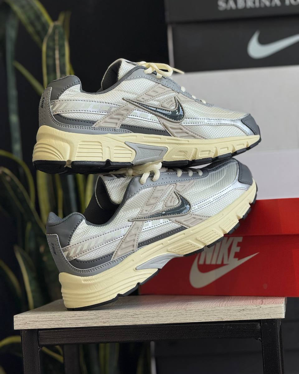Nike Initiator – Cream Grey / Vintage Edition