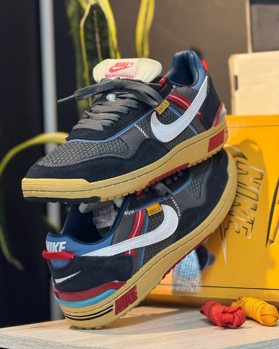 Nike Dunk Low x UN/LA