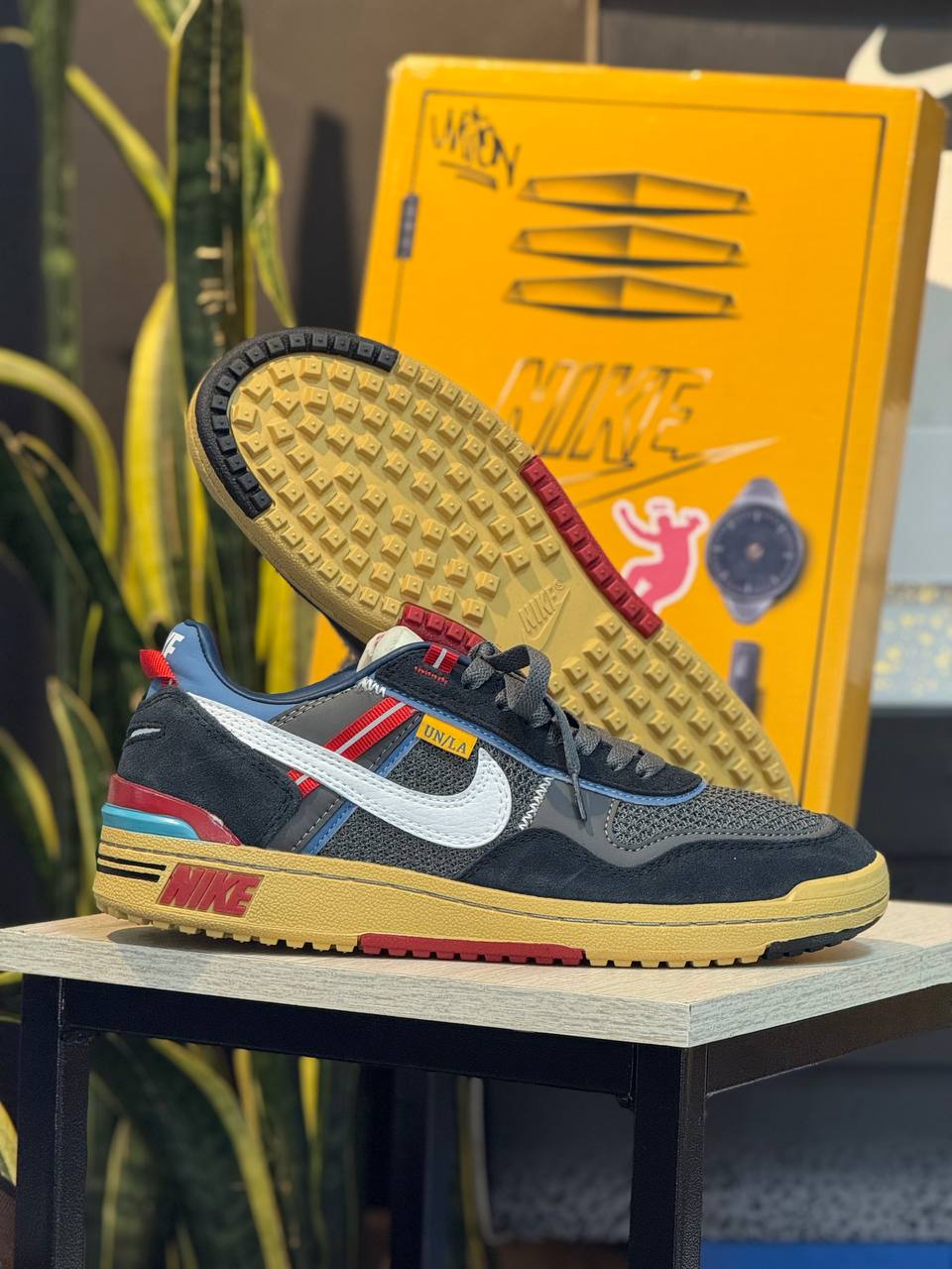 Nike Dunk Low x UN/LA