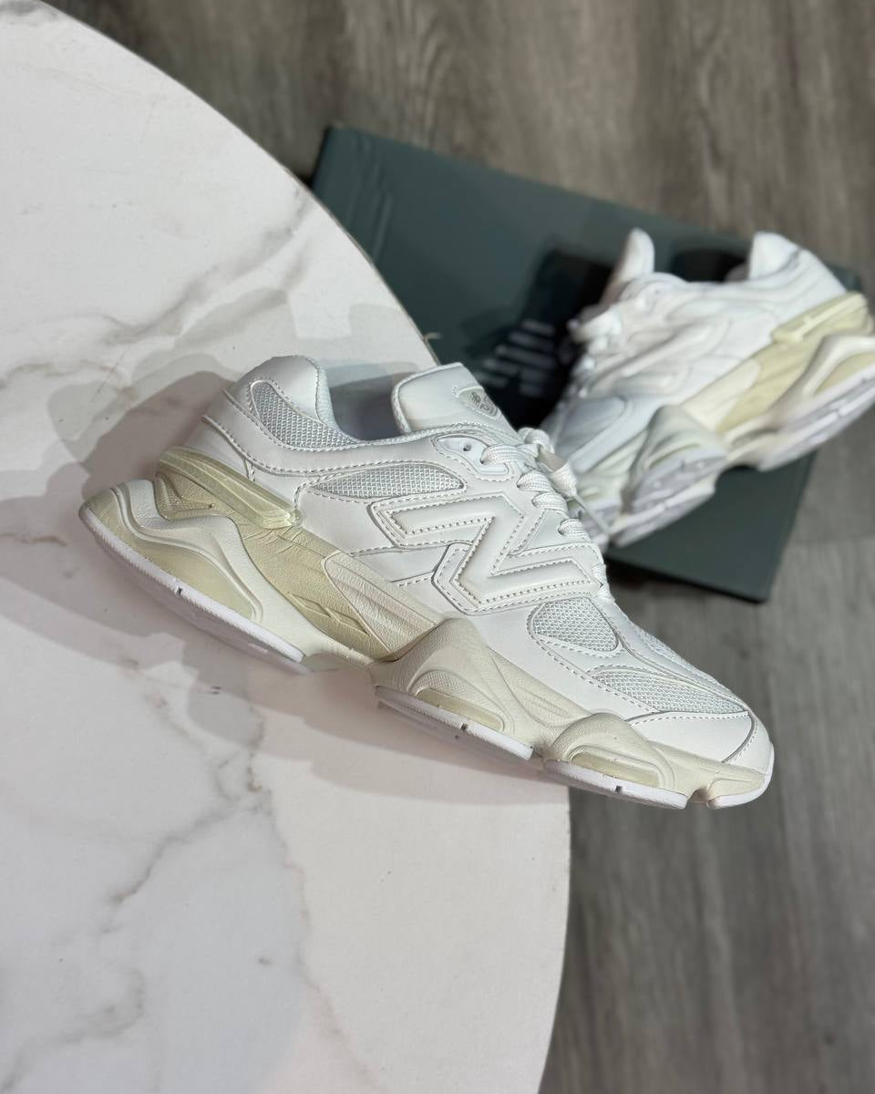 NEW BALANCE 1906F "Triple White"