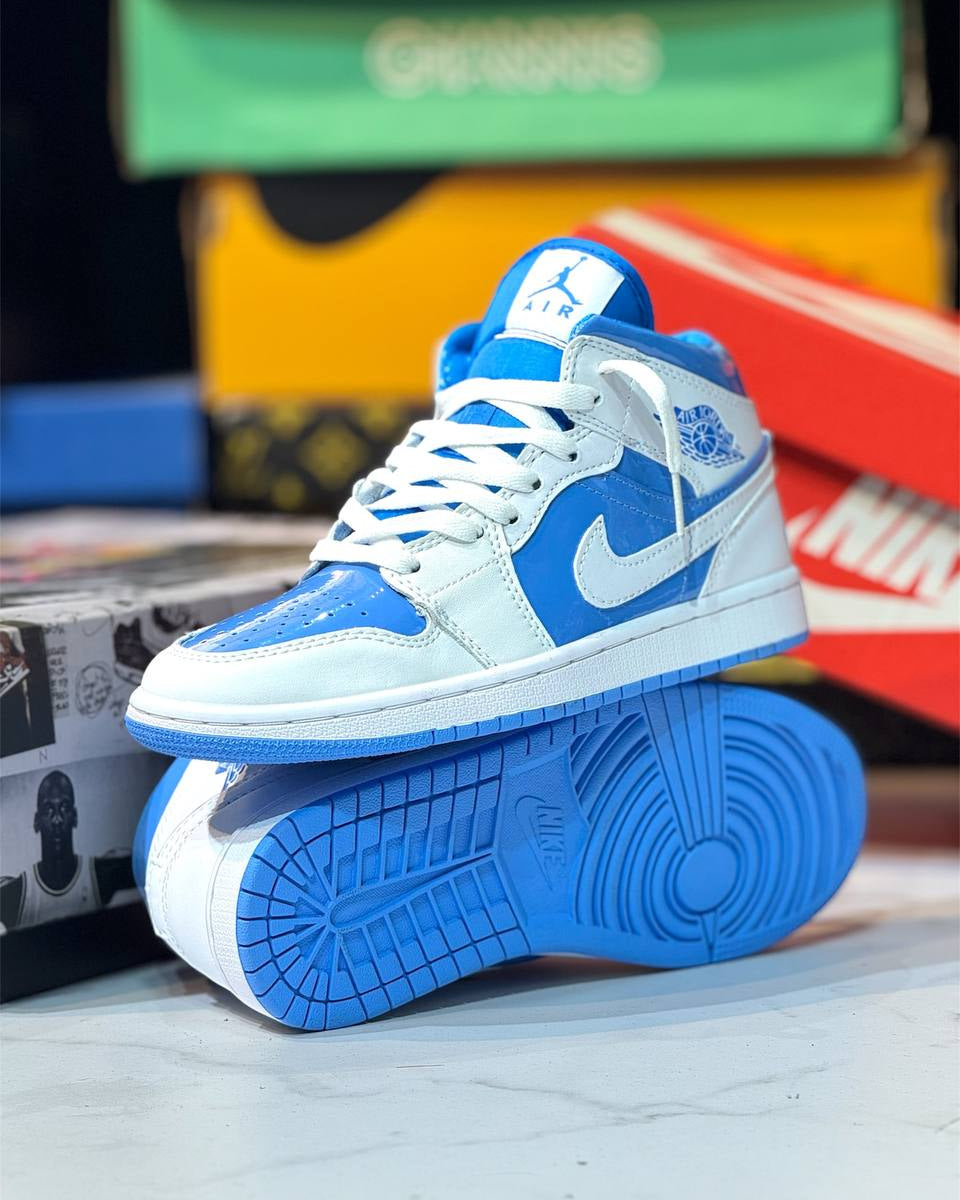 Jordan 1 Low “UNC Blue”