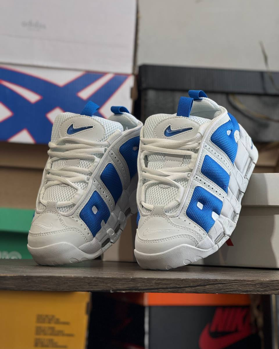 Nike Air More Uptempo – Blanco & Azul Royal