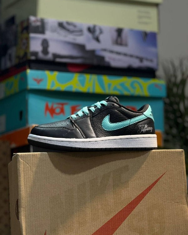 Air Jordan 1 Low “Tiffany” Black