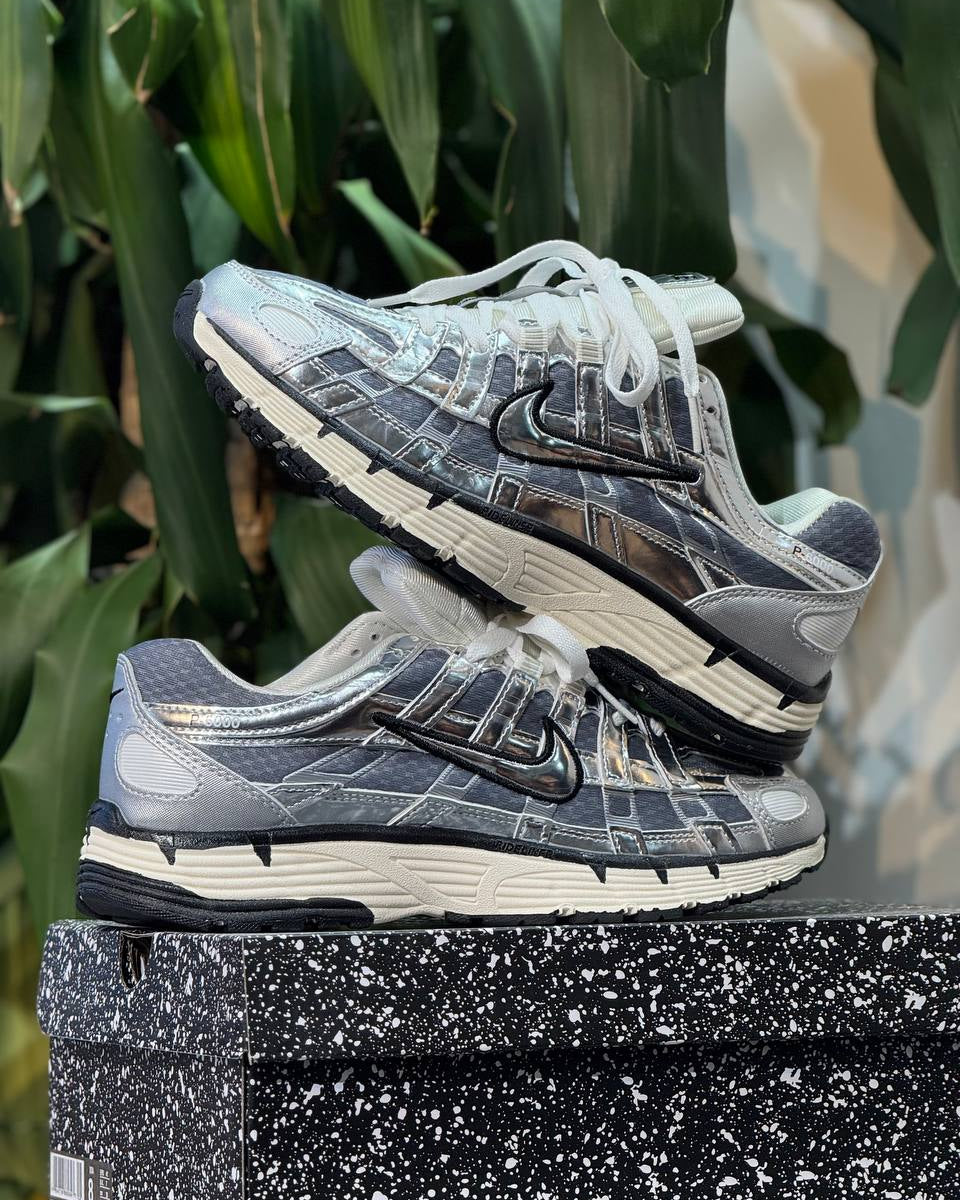 Nike Zoom Vomero 5 Metallic Silver