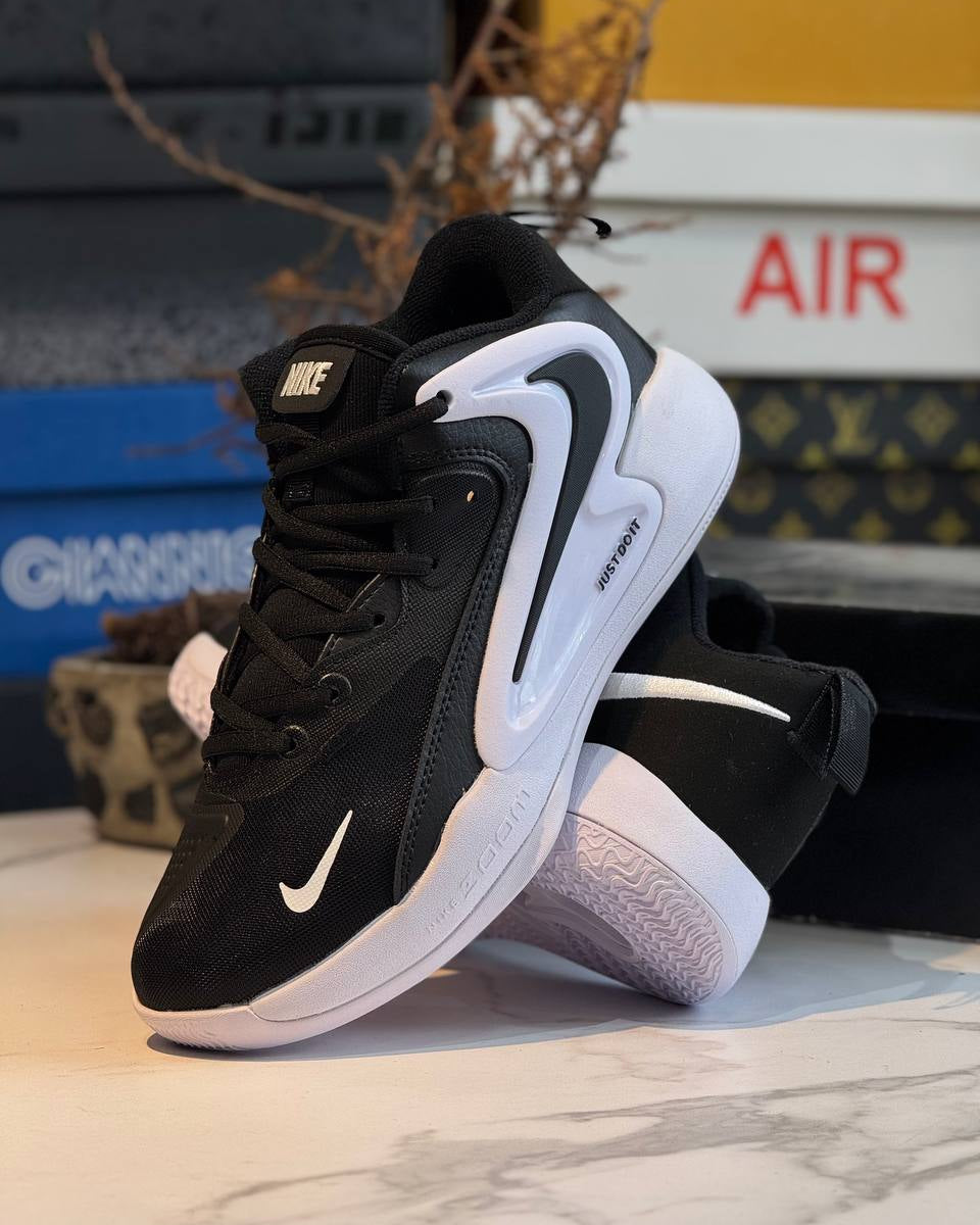 Nike Air Zoom  Black/White