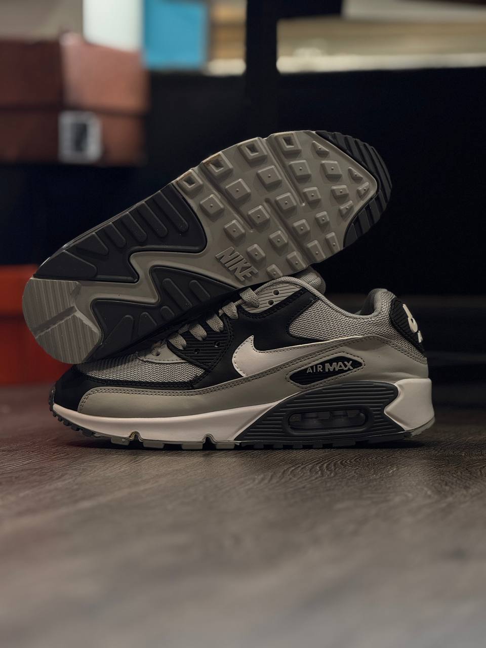 Nike Air Max 90 Black/Grey/White – Edición Clásica Retro