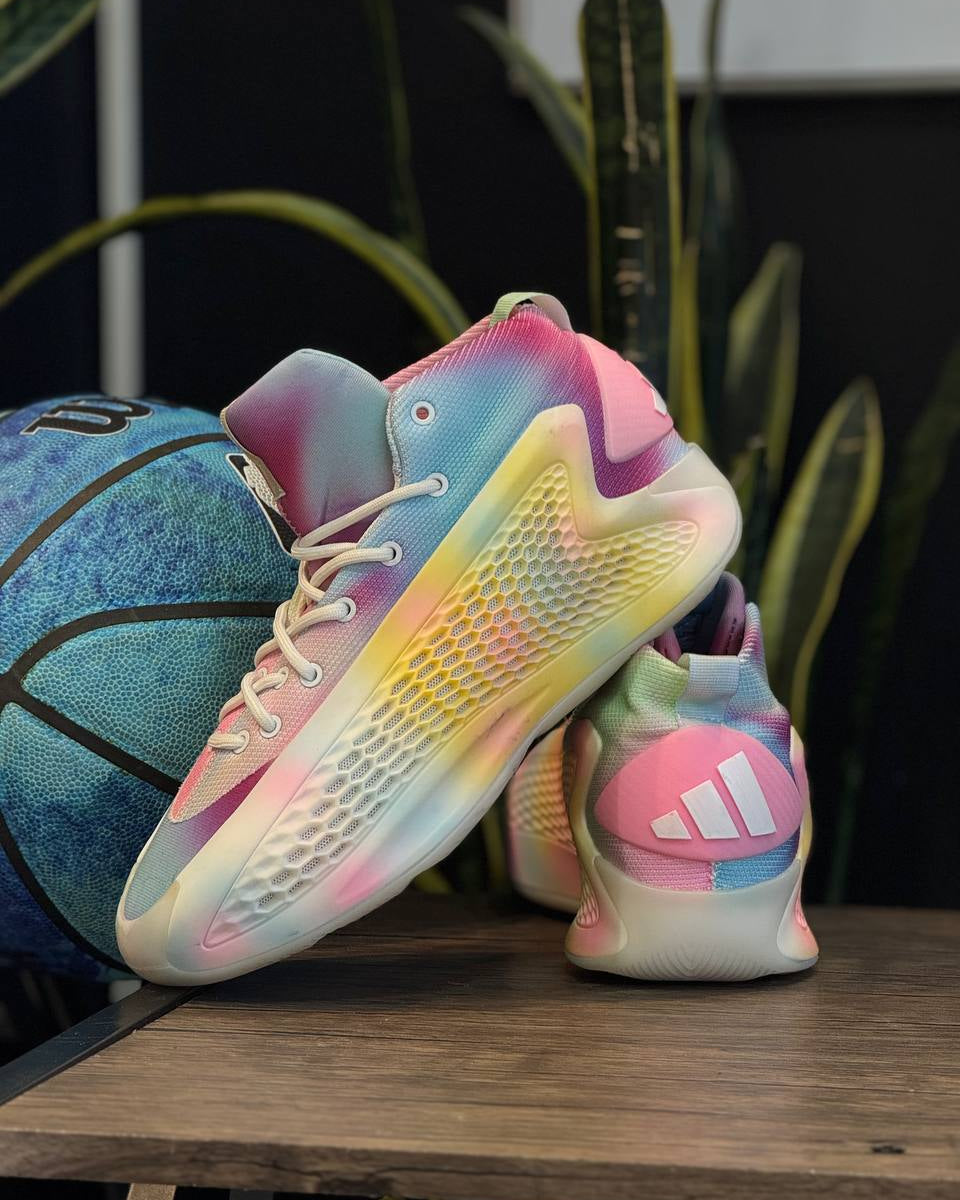 Adidas Dame 8 “Pastel Galaxy” – Edición Especial