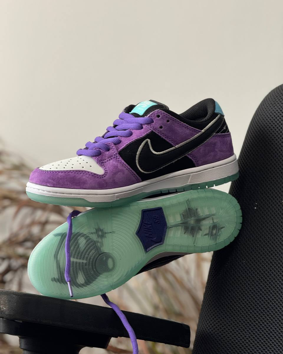 Nike SB Dunk Low “Purple Nebula”