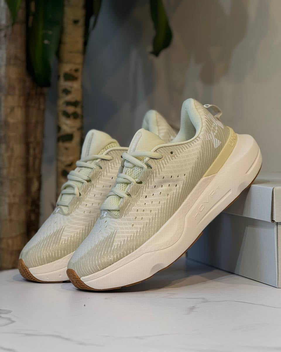 Under Armour HOVR Phantom SE – Beige Ice Cream