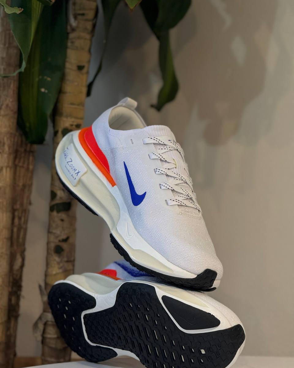 Nike ZoomX Invincible Run 3 – Blanco / Azul / Naranja
