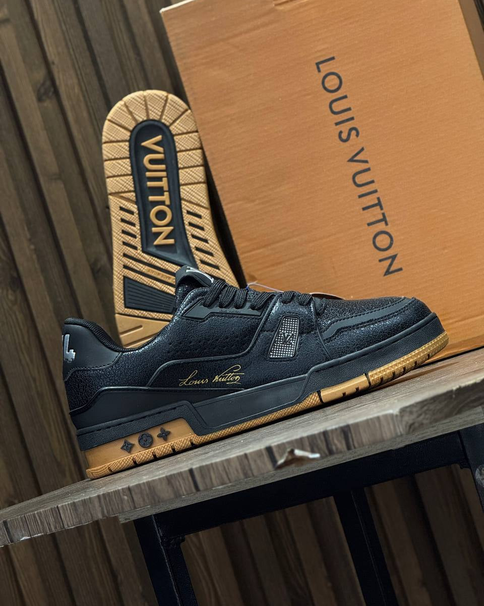 Louis Vuitton LV Trainer Sneaker Black / Gum