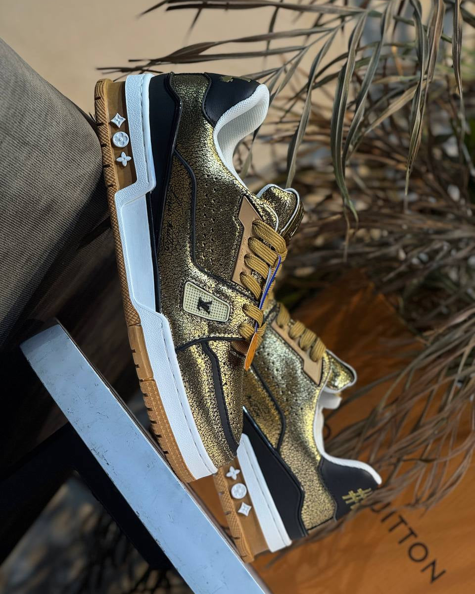 Louis Vuitton LV Trainer Sneaker Gold / Black / Gum